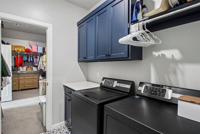 2208 W Earl Drive, Mustang, OK 73064