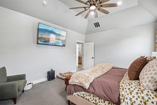 2208 W Earl Drive, Mustang, OK 73064