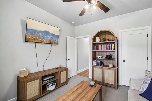 2208 W Earl Drive, Mustang, OK 73064