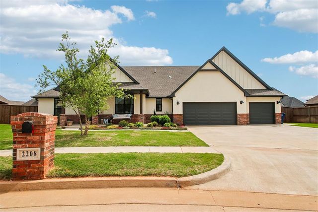 2208 W Earl Drive, Mustang, OK 73064