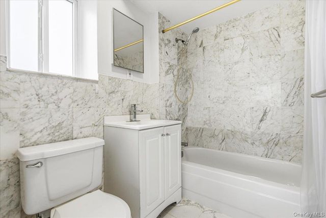 76-01 113th Street PH-A, Forest Hills, NY 11375