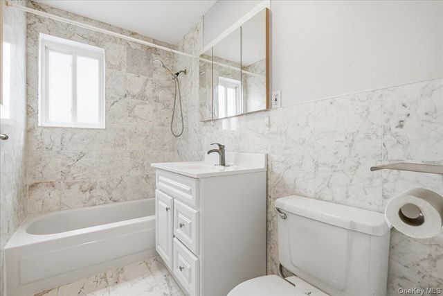 76-01 113th Street PH-A, Forest Hills, NY 11375