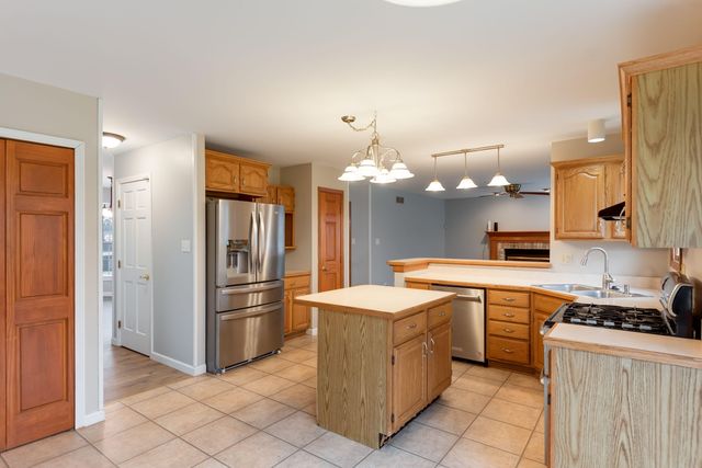 101 81st Avenue, Schererville, IN 46375