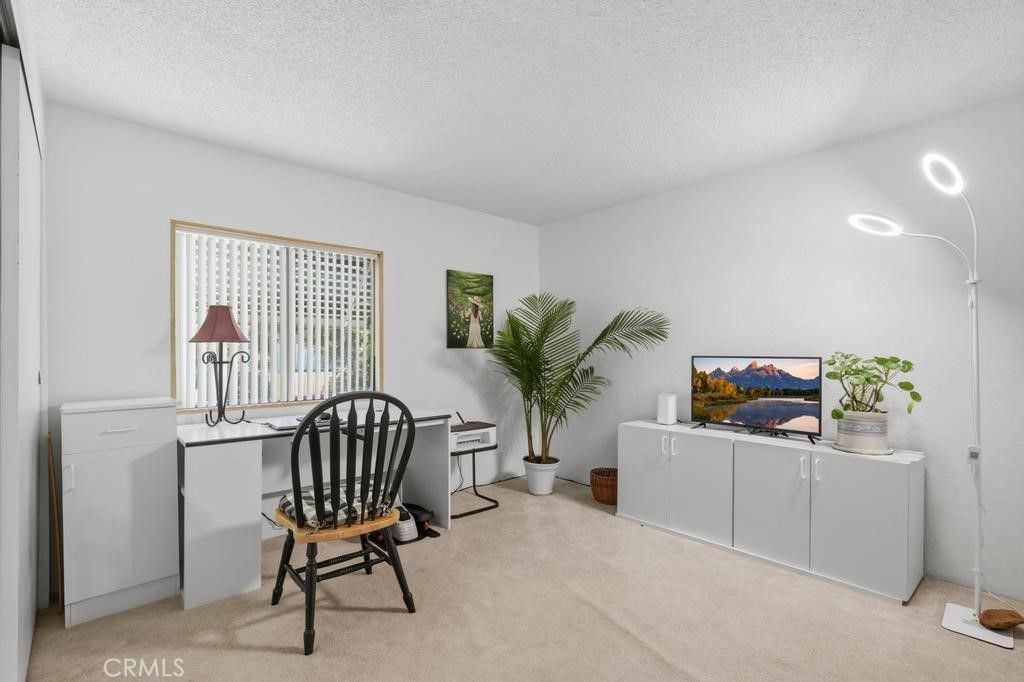 Image 32 of property listing at 16 Harbor Court, Oroville, CA 95966