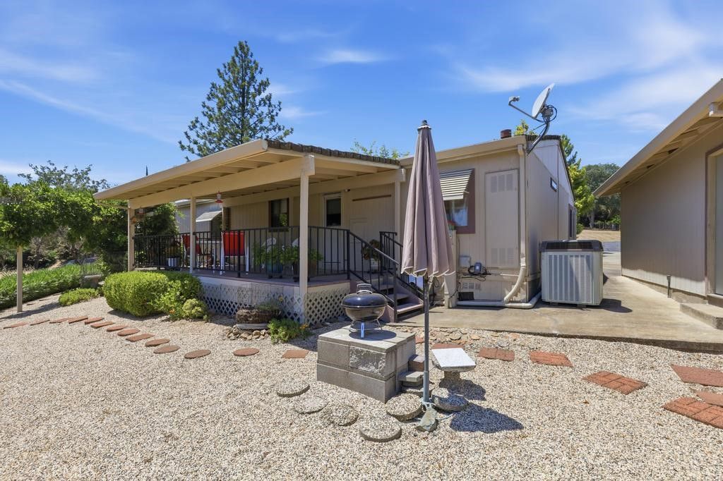 Image 41 of property listing at 16 Harbor Court, Oroville, CA 95966