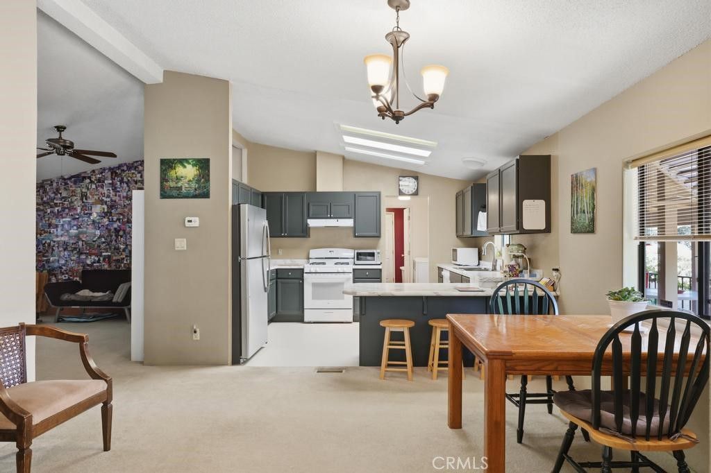 Image 8 of property listing at 16 Harbor Court, Oroville, CA 95966