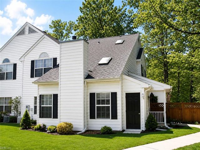 805 Hamlet CT, Yorktown, VA 23693