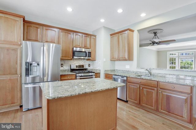 8482 HALLIE ROSE ST, Alexandria, VA 22309