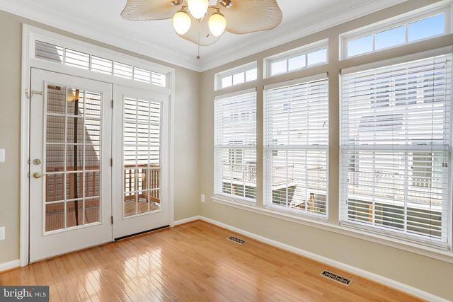 8482 HALLIE ROSE ST, Alexandria, VA 22309
