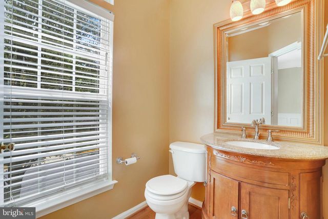 8482 HALLIE ROSE ST, Alexandria, VA 22309
