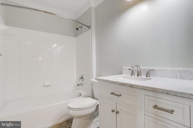 8482 HALLIE ROSE ST, Alexandria, VA 22309