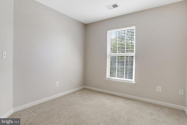 8482 HALLIE ROSE ST, Alexandria, VA 22309