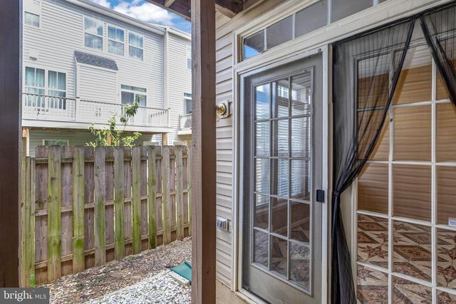 8482 HALLIE ROSE ST, Alexandria, VA 22309