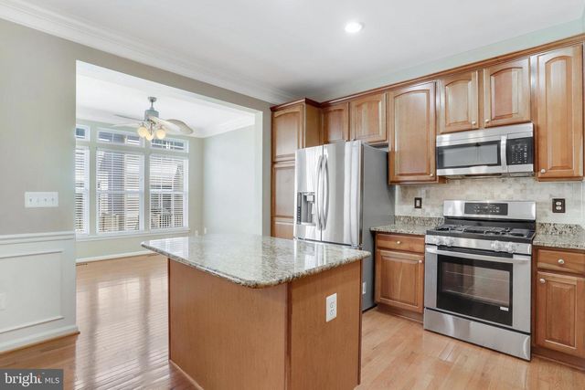 8482 HALLIE ROSE ST, Alexandria, VA 22309