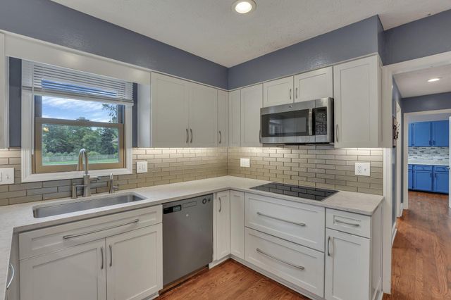 4247 Unroe Avenue, Grove City, OH 43123