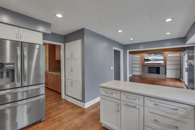 4247 Unroe Avenue, Grove City, OH 43123
