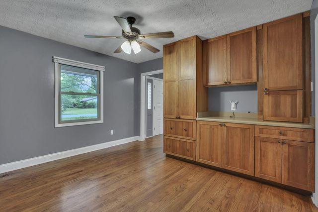 4247 Unroe Avenue, Grove City, OH 43123