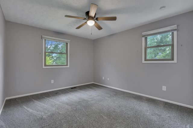 4247 Unroe Avenue, Grove City, OH 43123