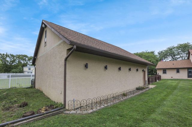 4247 Unroe Avenue, Grove City, OH 43123