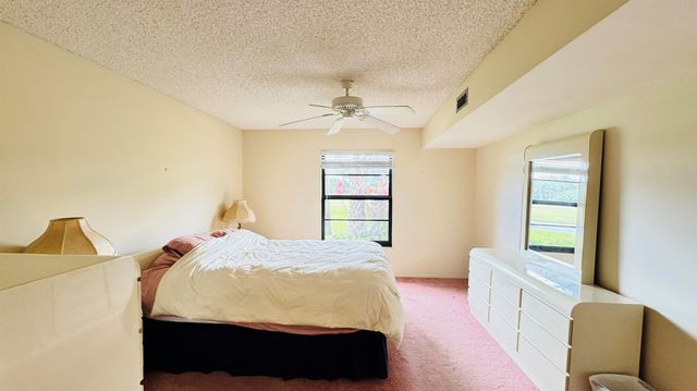 44 Plantation Drive 102, Vero Beach, FL 32966