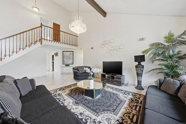425 Avenida Abajo, El Cajon, CA 92020