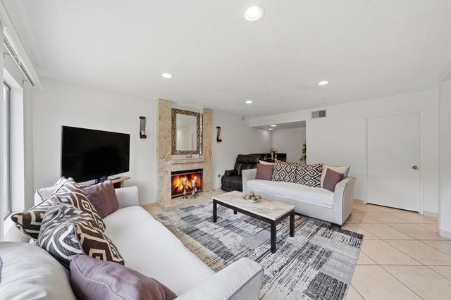 425 Avenida Abajo, El Cajon, CA 92020