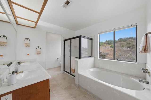 425 Avenida Abajo, El Cajon, CA 92020