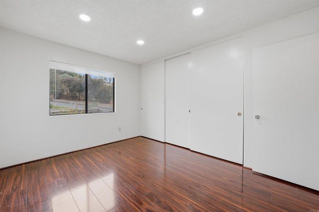425 Avenida Abajo, El Cajon, CA 92020