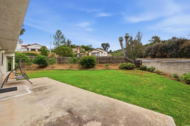 425 Avenida Abajo, El Cajon, CA 92020