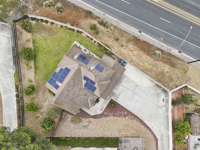 425 Avenida Abajo, El Cajon, CA 92020