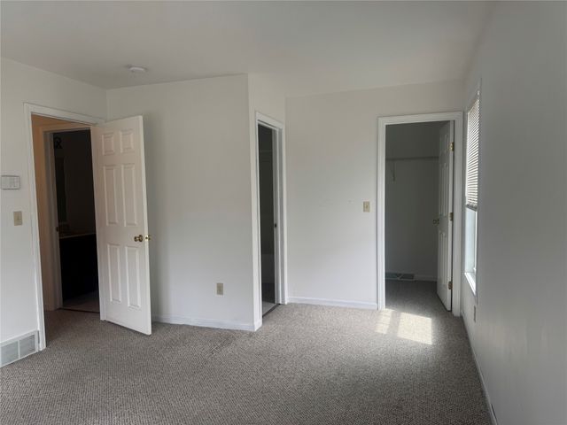 2215 HOLLAND Street, Erie, PA 16503