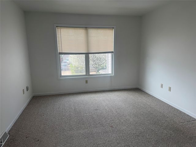 2215 HOLLAND Street, Erie, PA 16503