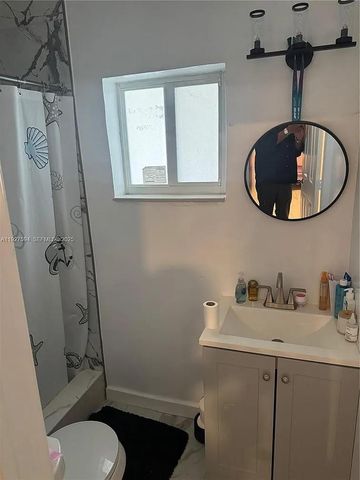 3932 SW 12th Place, Fort Lauderdale, FL 33312