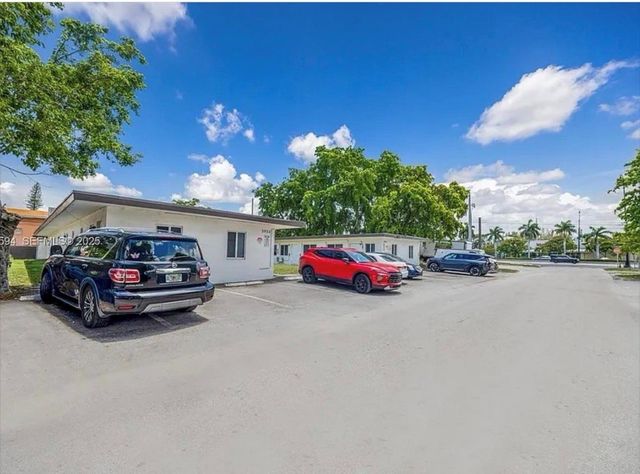 3932 SW 12th Place, Fort Lauderdale, FL 33312
