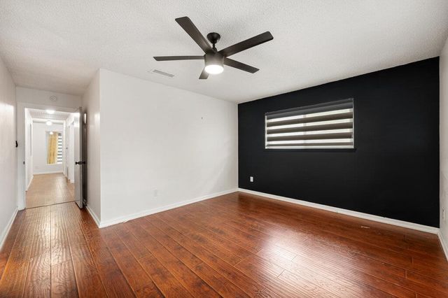 1003 Minda DR, Austin, TX 78758