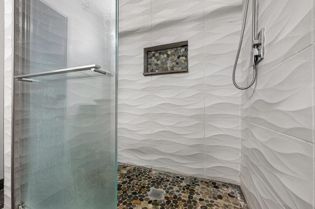 1003 Minda DR, Austin, TX 78758