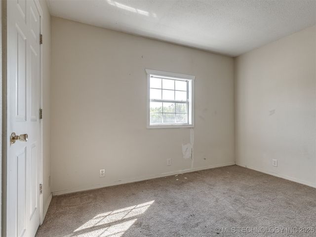 940 N Ross Avenue, Dewey, OK 74029