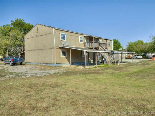 940 N Ross Avenue, Dewey, OK 74029