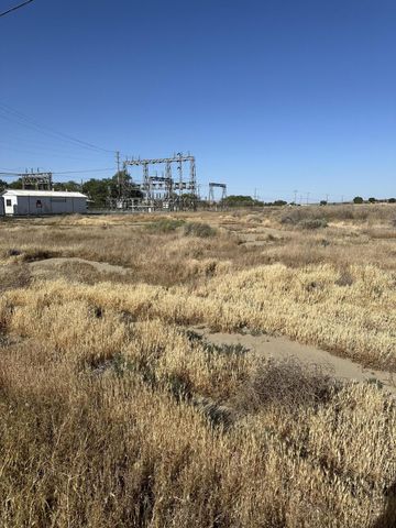 E E2 & 90th St E Street, Lancaster, CA 93535