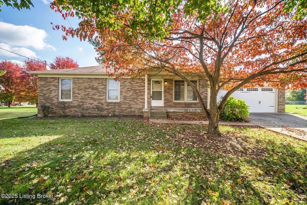 267 Arrowhead Ln, Shepherdsville, KY 40165