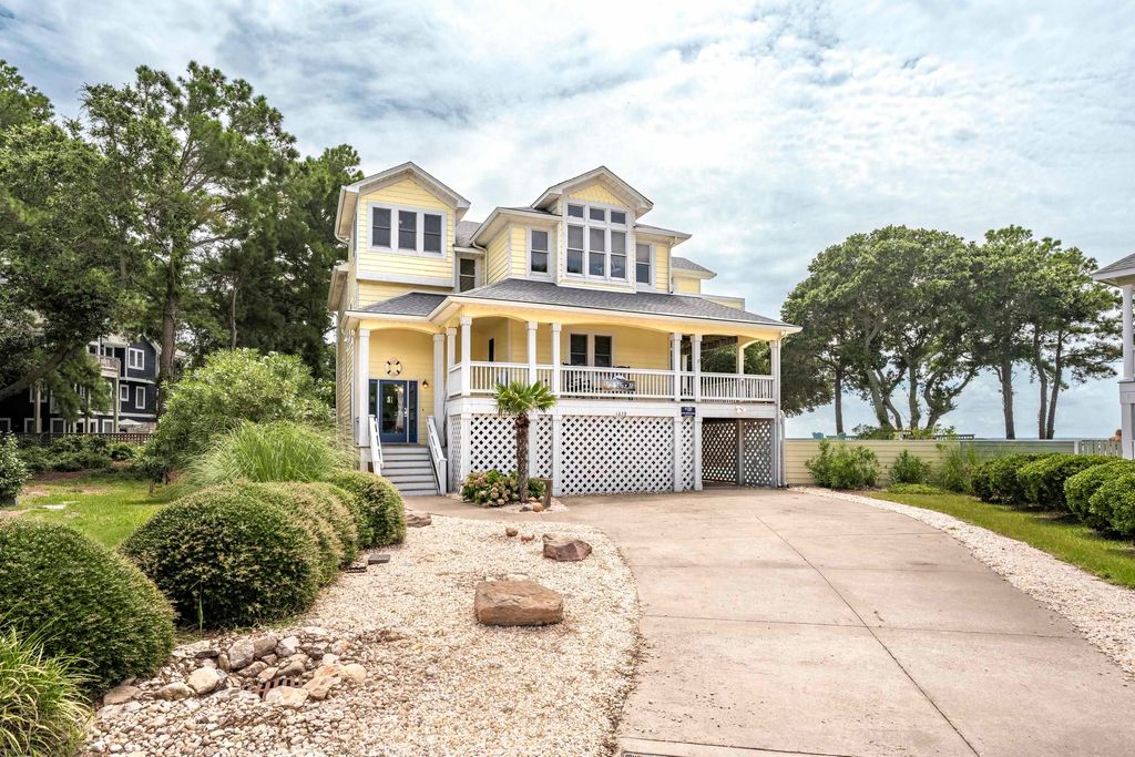 Image 1 of property listing at 1038 Amory Court lot 505, Corolla, NC 27927