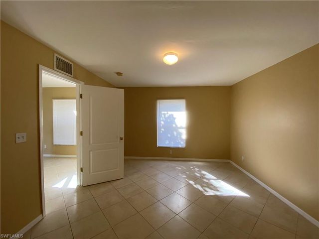 2030 NW 8th TER, Cape Coral, FL 33993