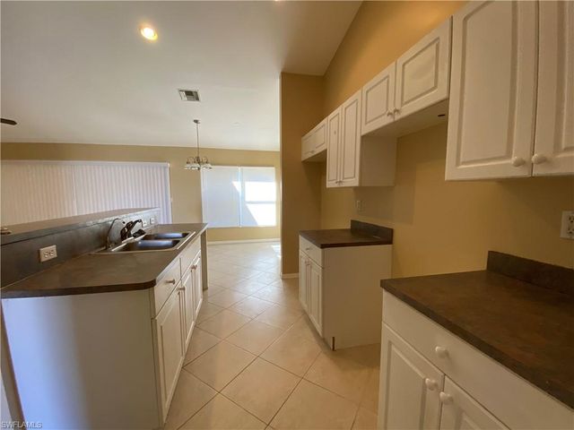 2030 NW 8th TER, Cape Coral, FL 33993