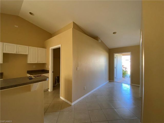 2030 NW 8th TER, Cape Coral, FL 33993