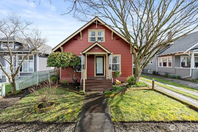 214 N Washington Avenue, Centralia, WA 98531