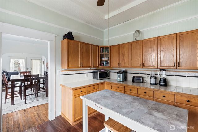 214 N Washington Avenue, Centralia, WA 98531