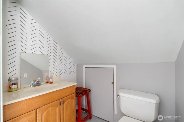 214 N Washington Avenue, Centralia, WA 98531