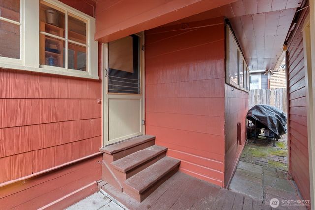 214 N Washington Avenue, Centralia, WA 98531