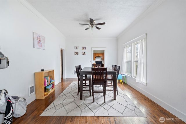 214 N Washington Avenue, Centralia, WA 98531