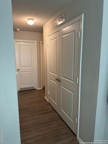 5918 TINA PARK, San Antonio, TX 78242